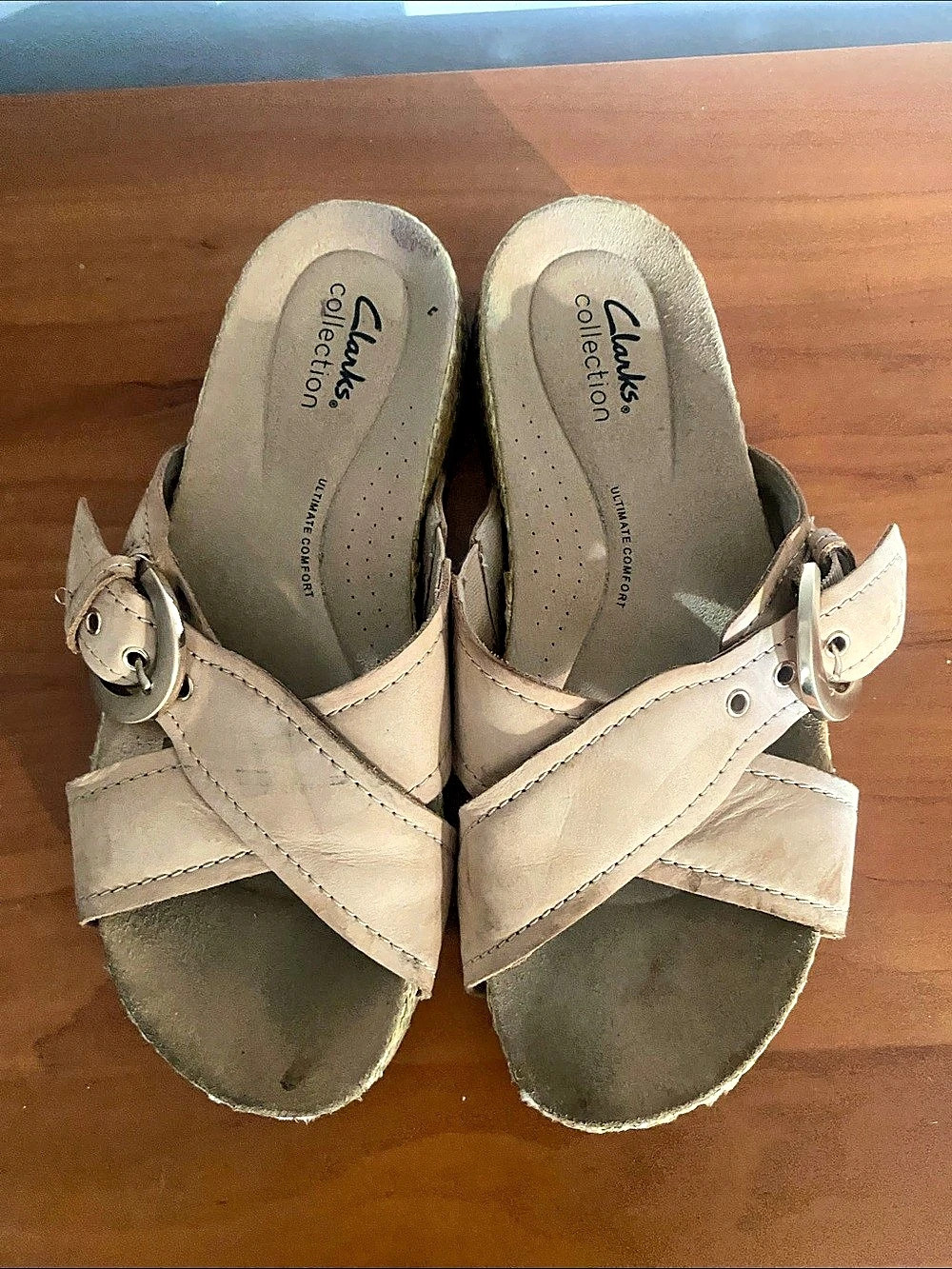 Clarks Reileigh May Strappy Buckle Sandals in Beige